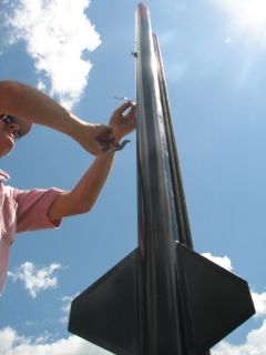 Mike Kiss prepares the Poison Arrow for launch